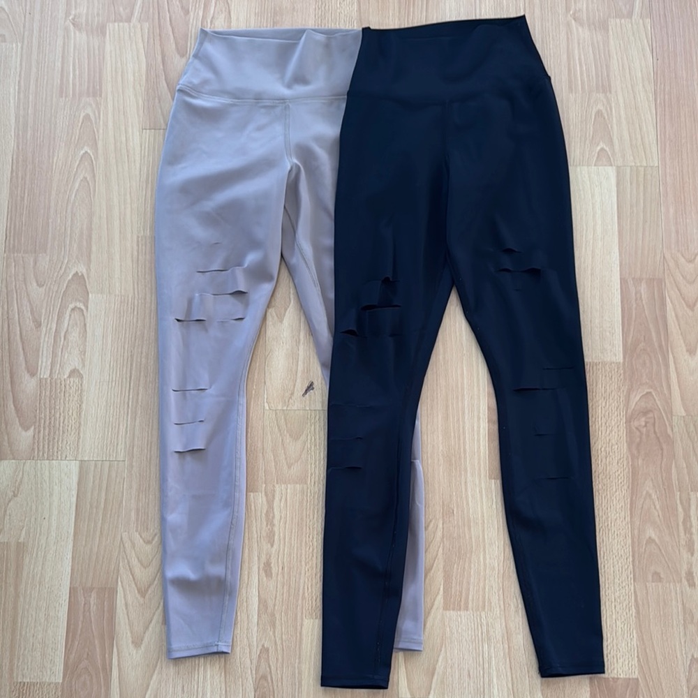 ALO Yoga Black and Beige Leggings Set